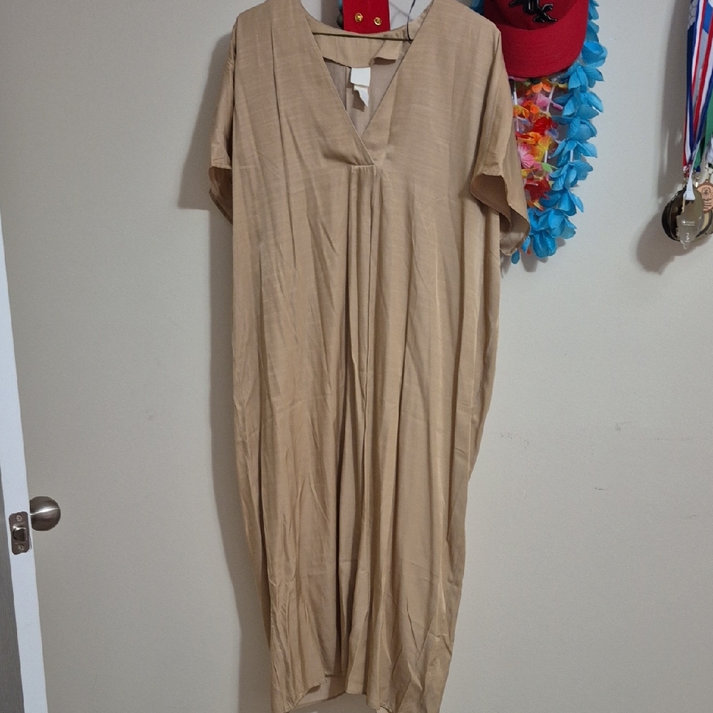 H&M Light Tan V-Neck Dress